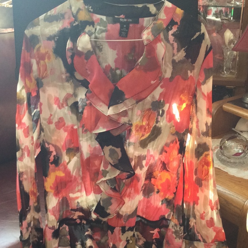 New Style & Co. Floral top